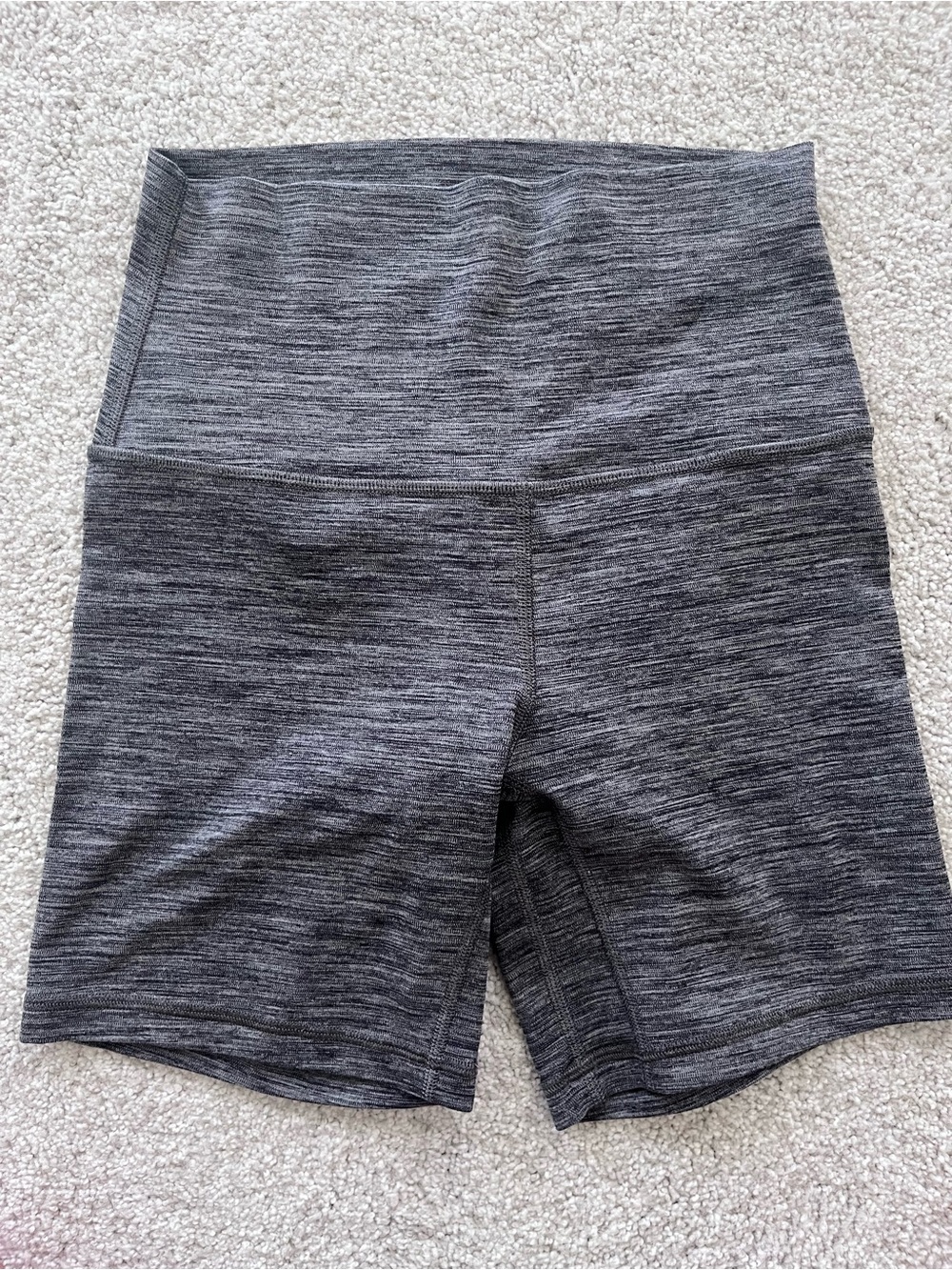 Lululemon Align short, gray, size 4